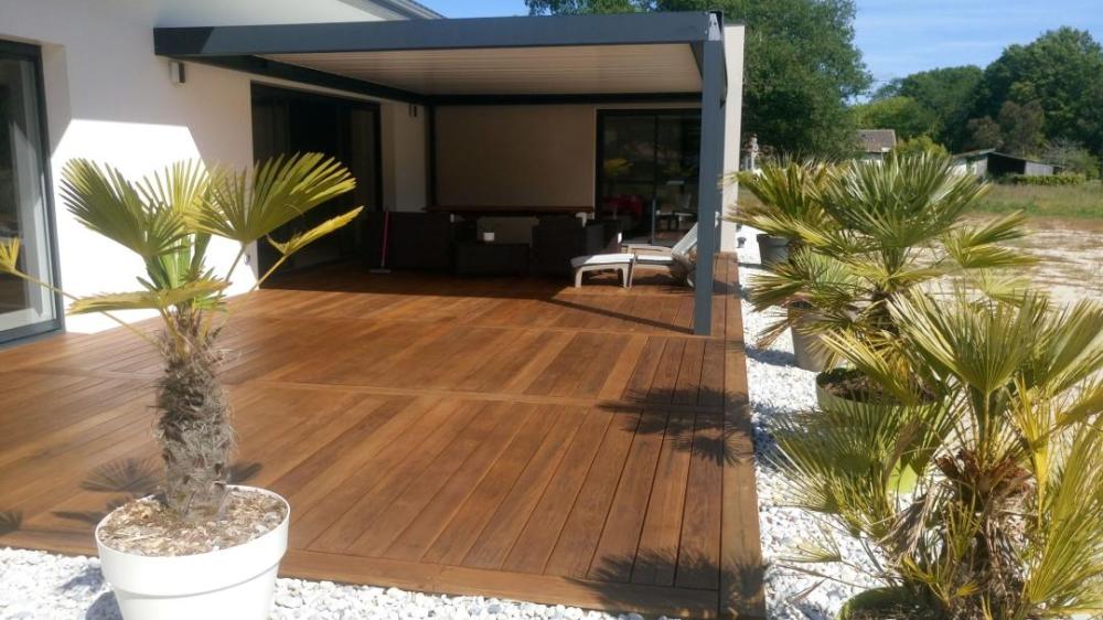 Terrasse en lame locale